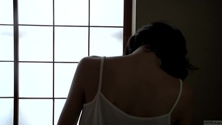 Релса тънка призрачна японска призрачна група привързаност в HD