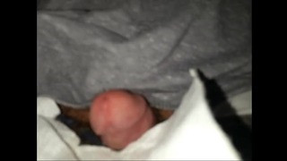 Velký penis malého penisu - postižený muž masturbuje Sma 2