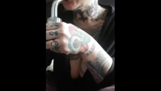 Kouř Shesh! Olivia Inkoustové tetování