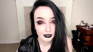 Raven Alternative - твоя английская богиня-вампир заставляет тебя смотреть, как она кончает