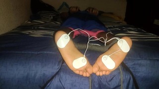 Foot t. – Male Feet Tied And Electrified