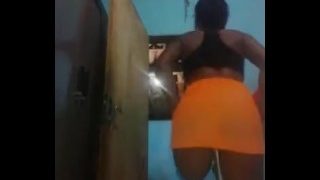 Twerking2