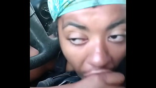 YOUNG GIRL GIVES HEAD
