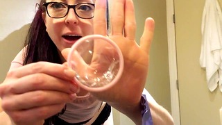 Nerdy MILF’s Soft Disk Kink