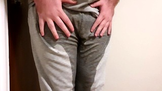 Desperate to Pee: Diaper Overflow and Wetting Fetish Unleashed